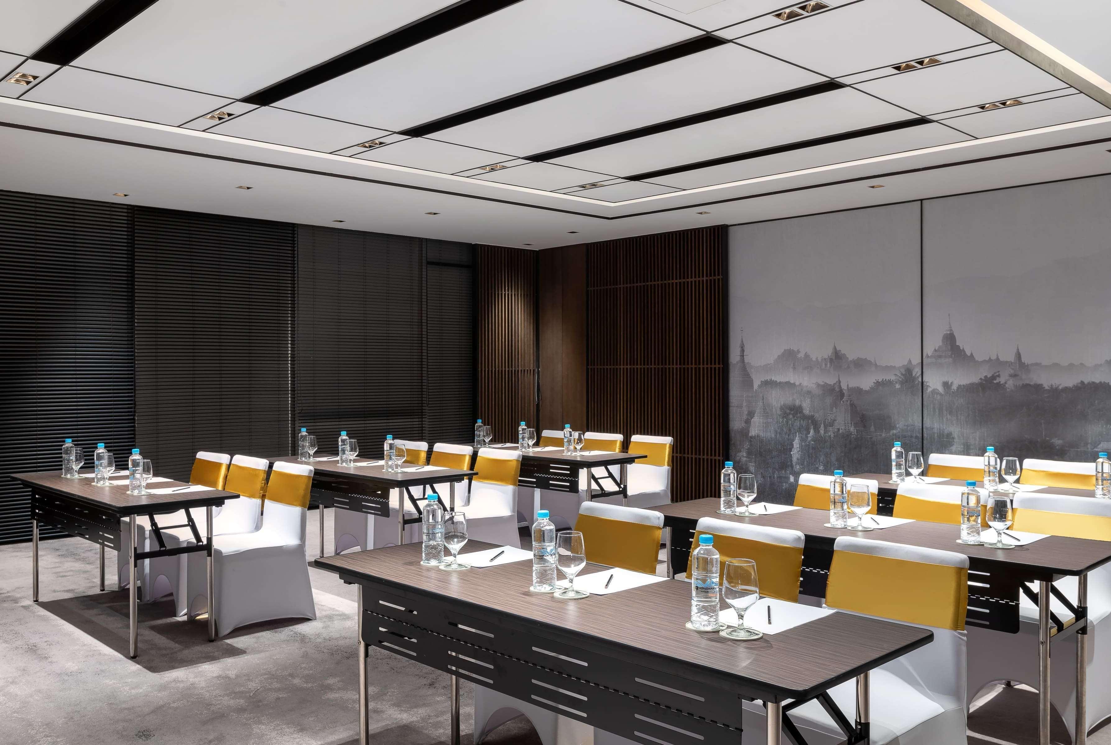 Wyndham Grand Yangon Exterior foto