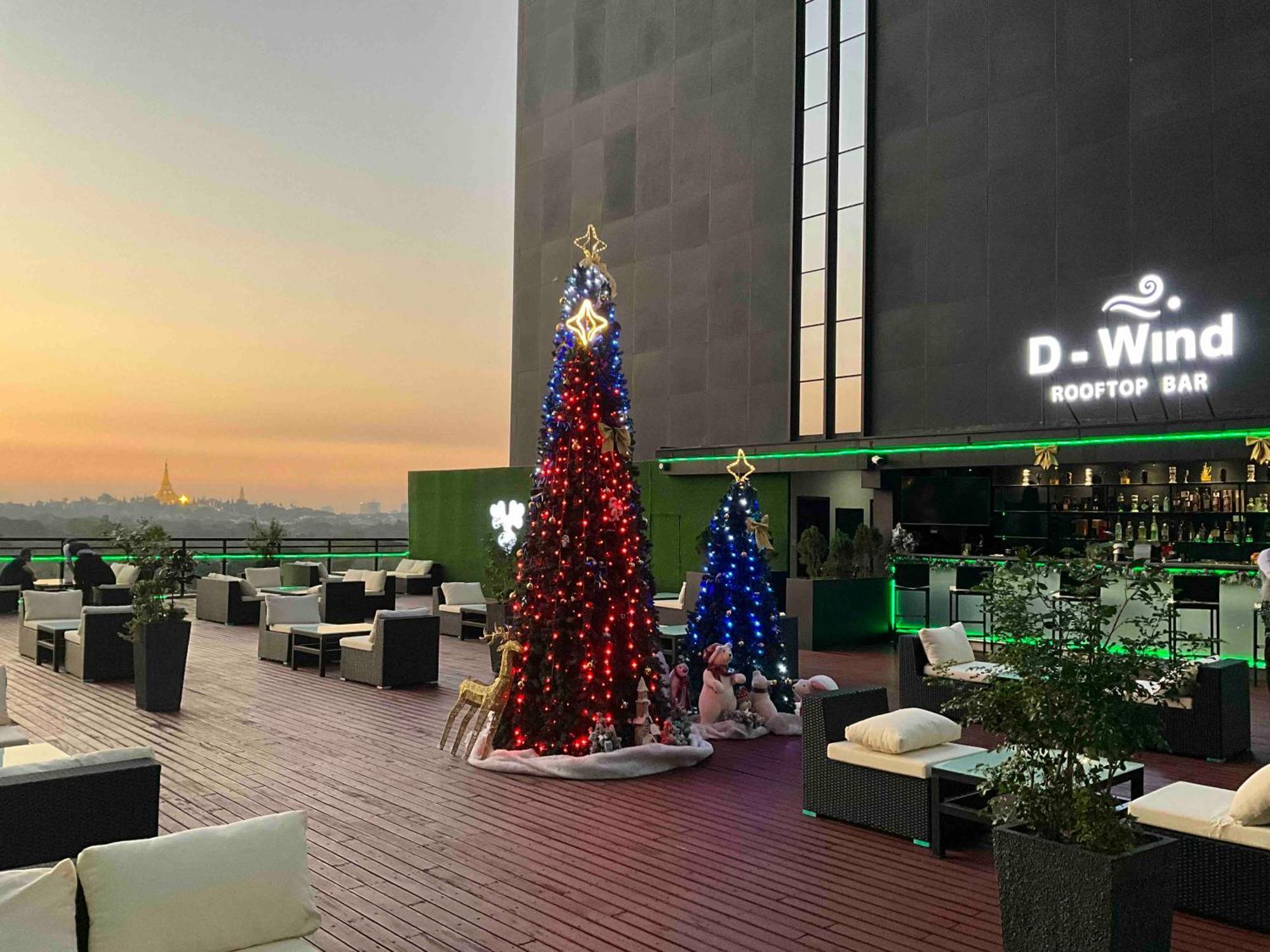 Wyndham Grand Yangon Exterior foto