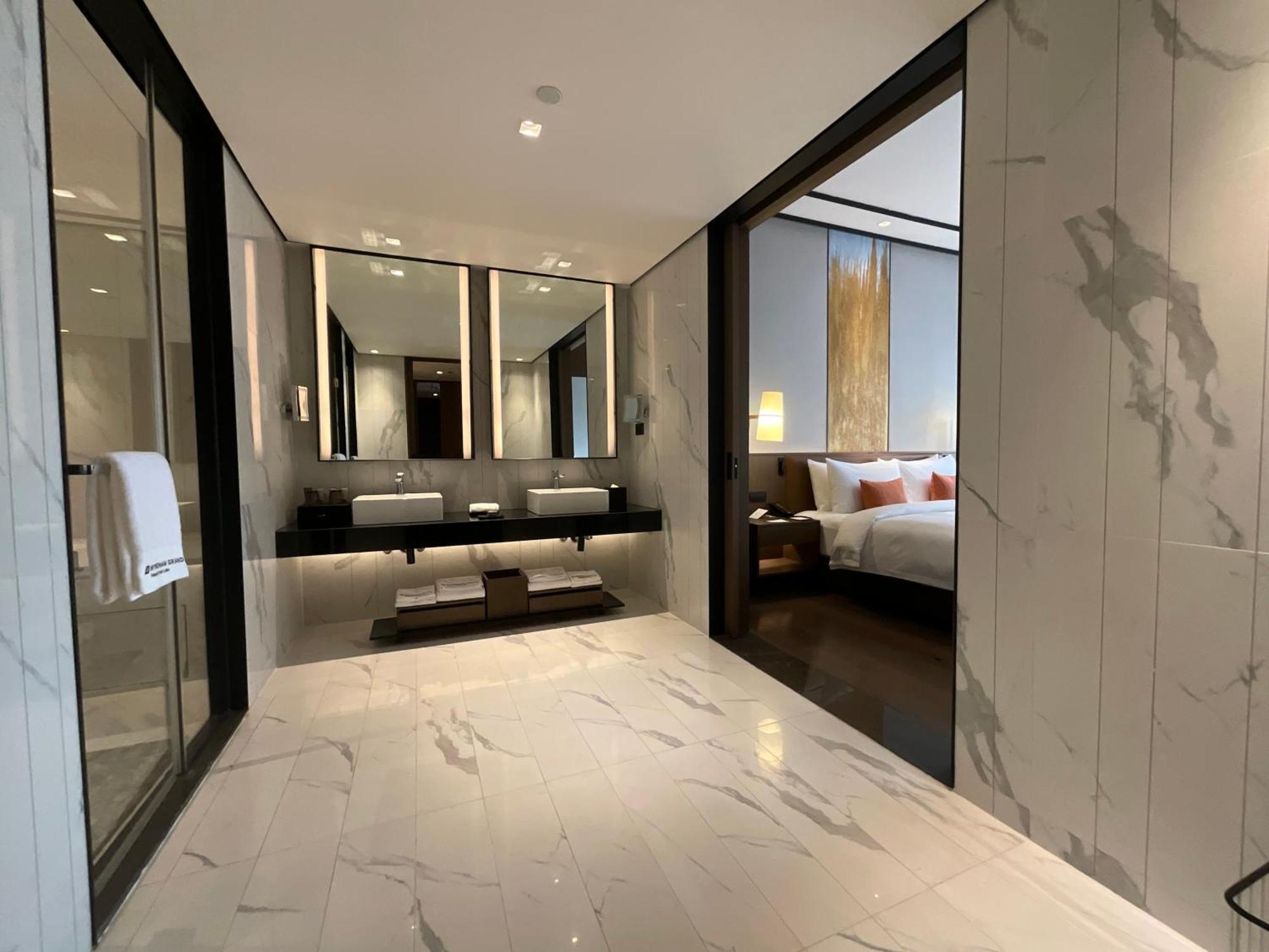 Wyndham Grand Yangon Exterior foto
