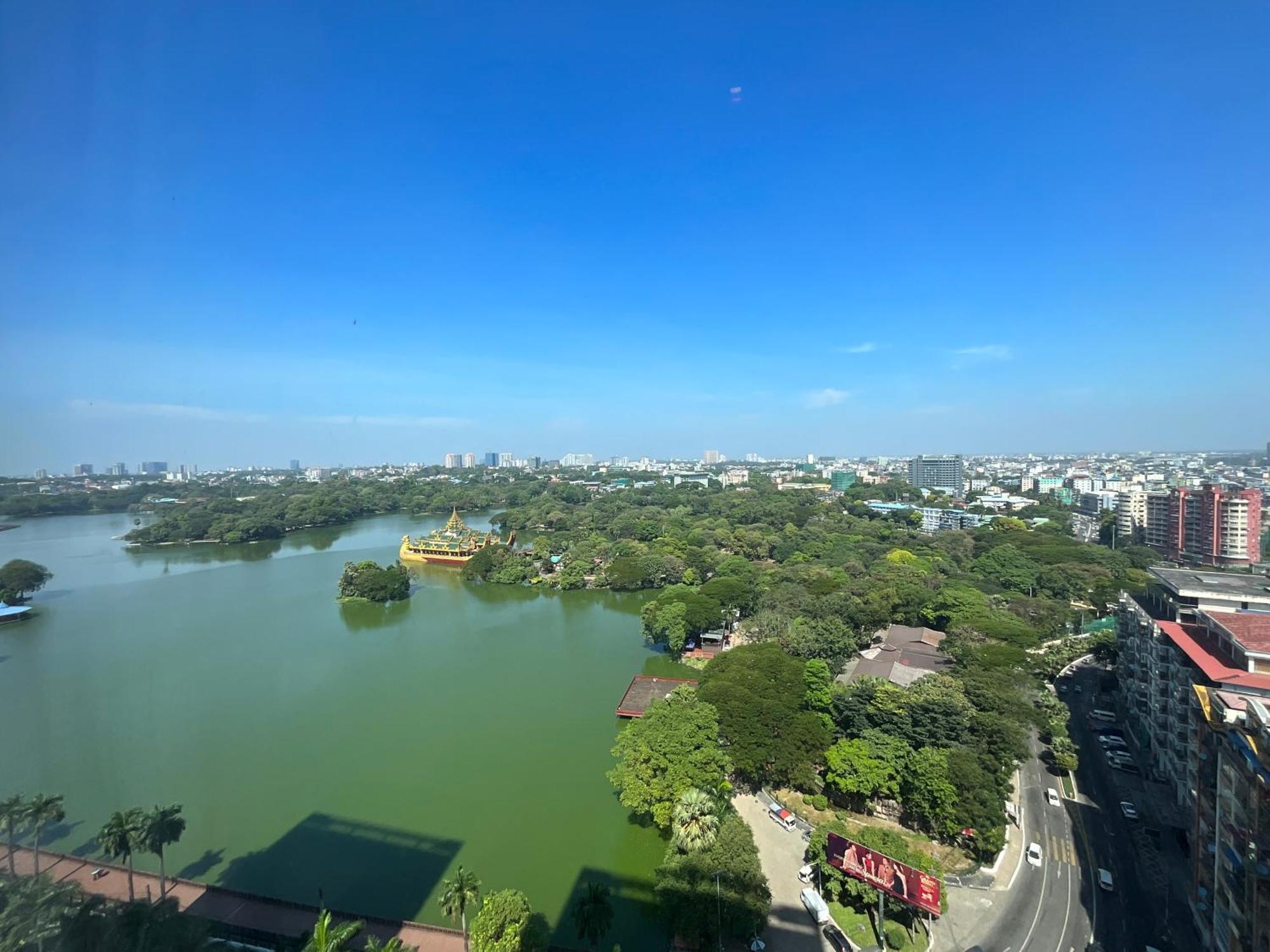 Wyndham Grand Yangon Exterior foto