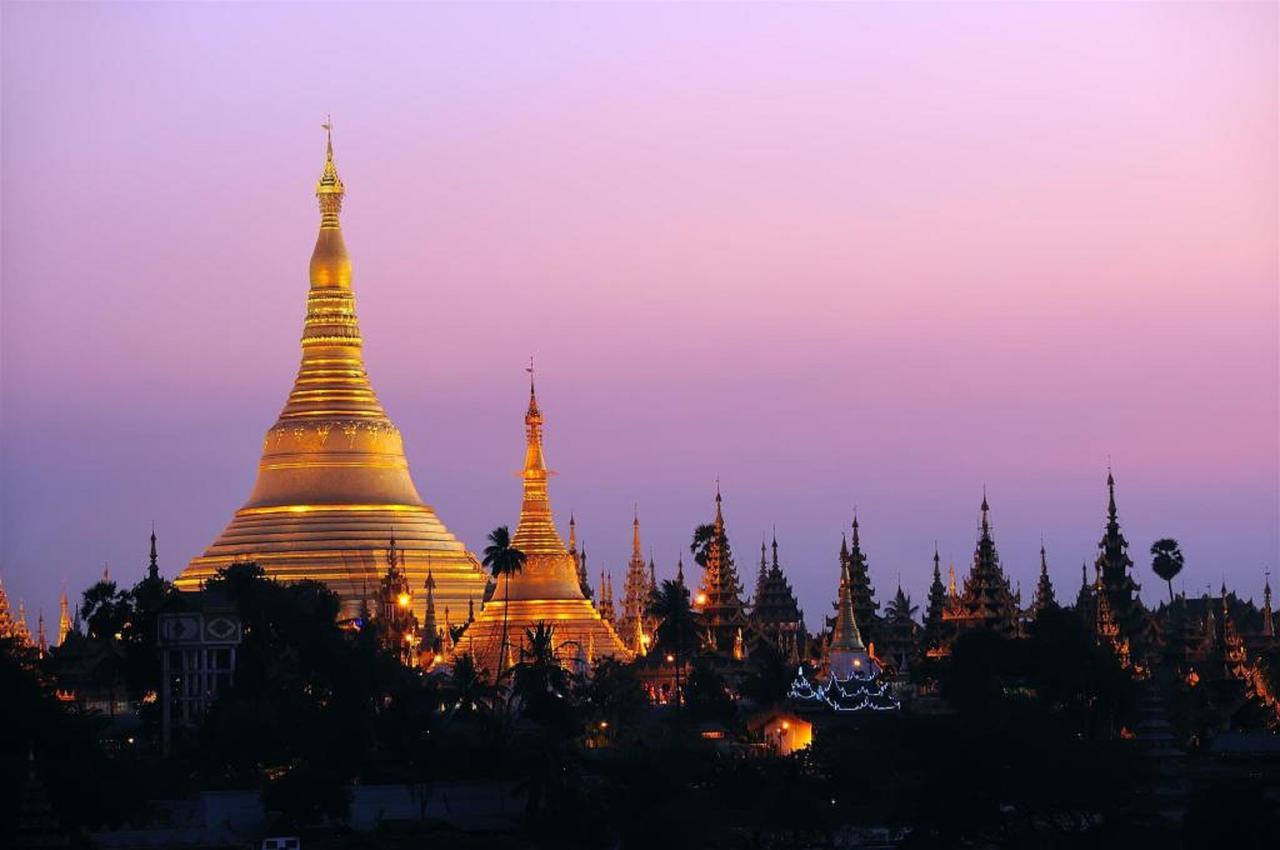 Wyndham Grand Yangon Exterior foto